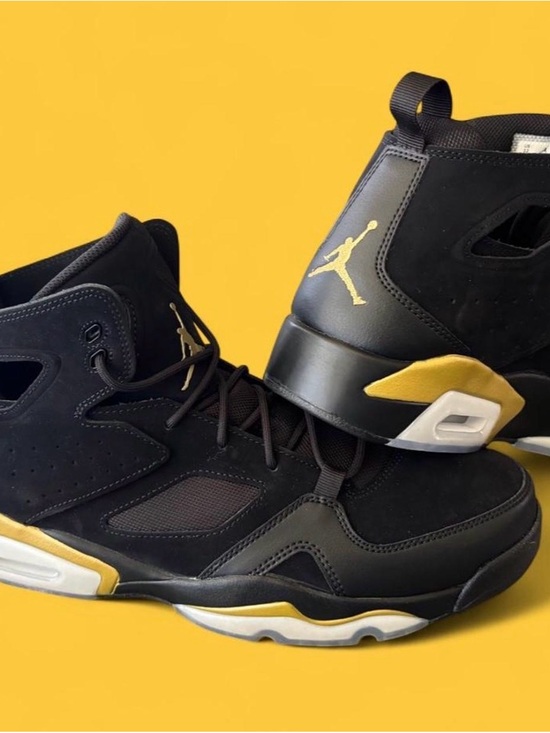 Jordan Other - Nike Air Jordan - Black/Metallic Gold
